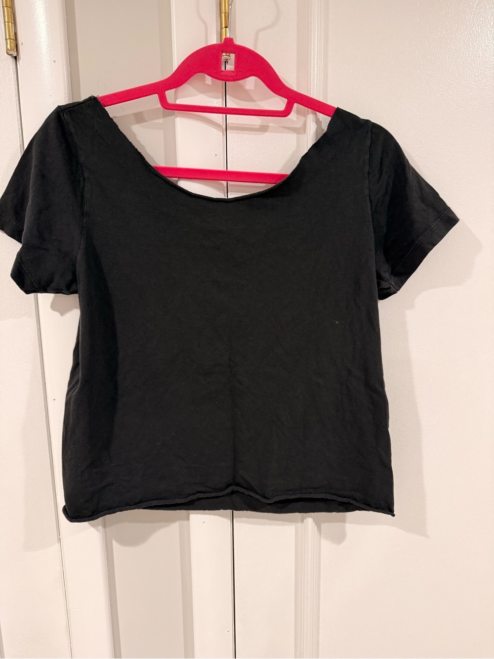 Brandy Melville Black Crop Tee with White 'radio silence LIVE' Graphic - Picture 2 of 2